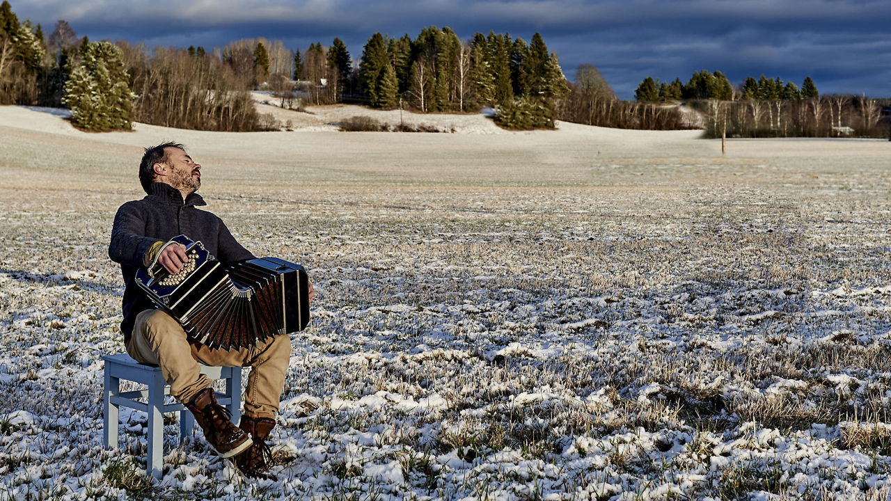 UN SILENCE Á PERTE D’OREILLE