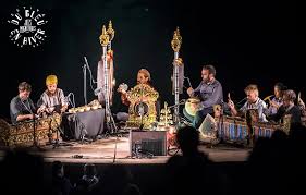 POLYPHÈME WASSIM HALAL & GAMELAN PUSPAWARNA