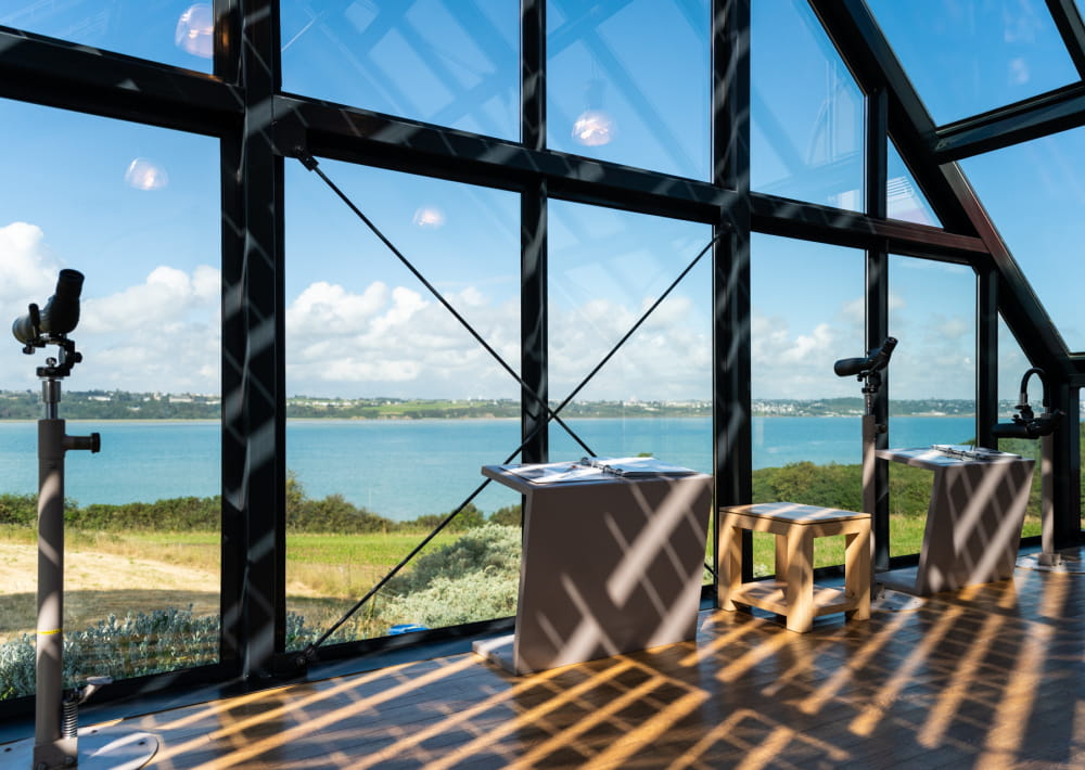 Entrée Maison de la baie (5 places/structures)